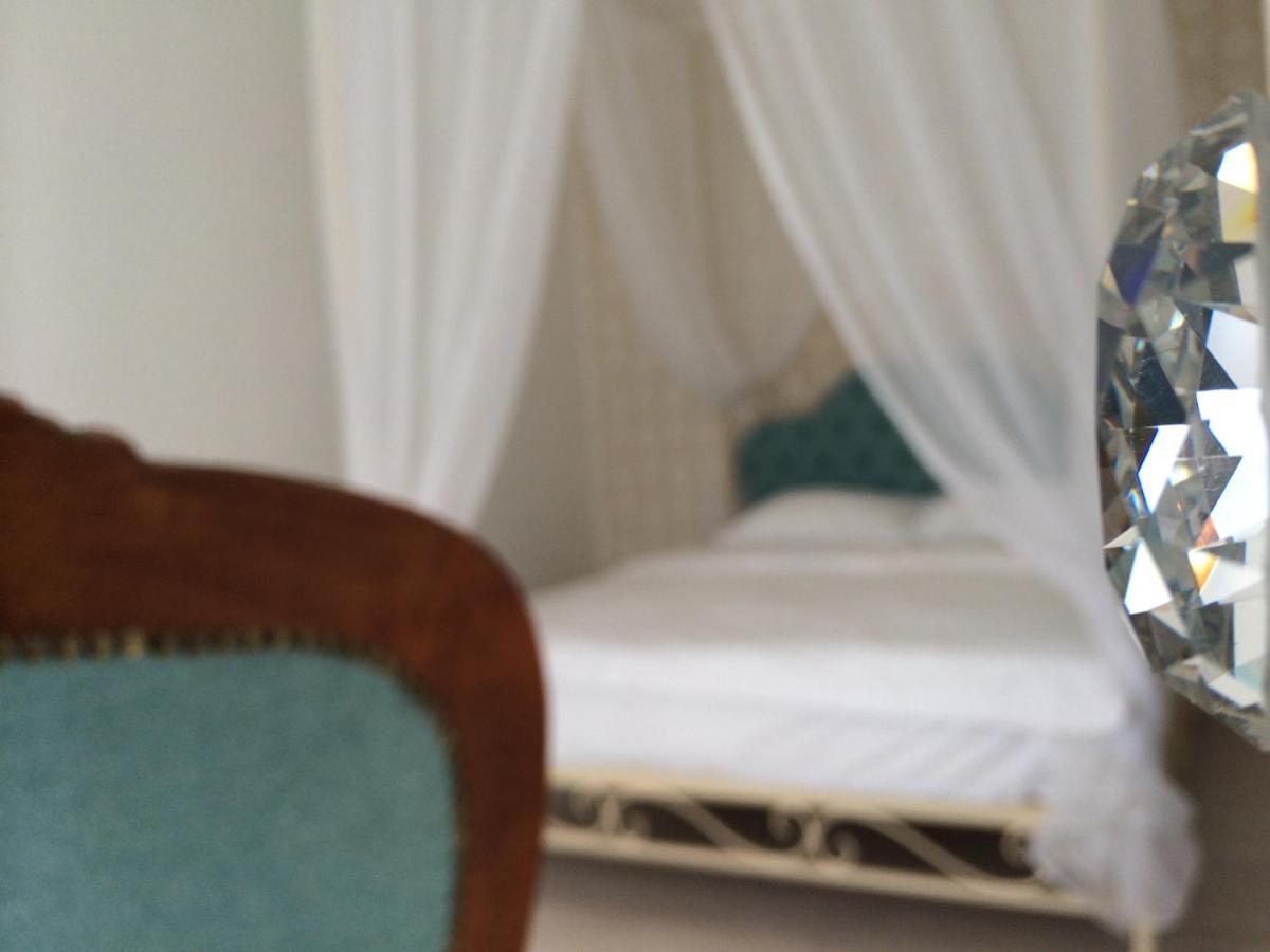 Romantic Apartments - Центр Львова , З Видом На Місто ภายนอก รูปภาพ
