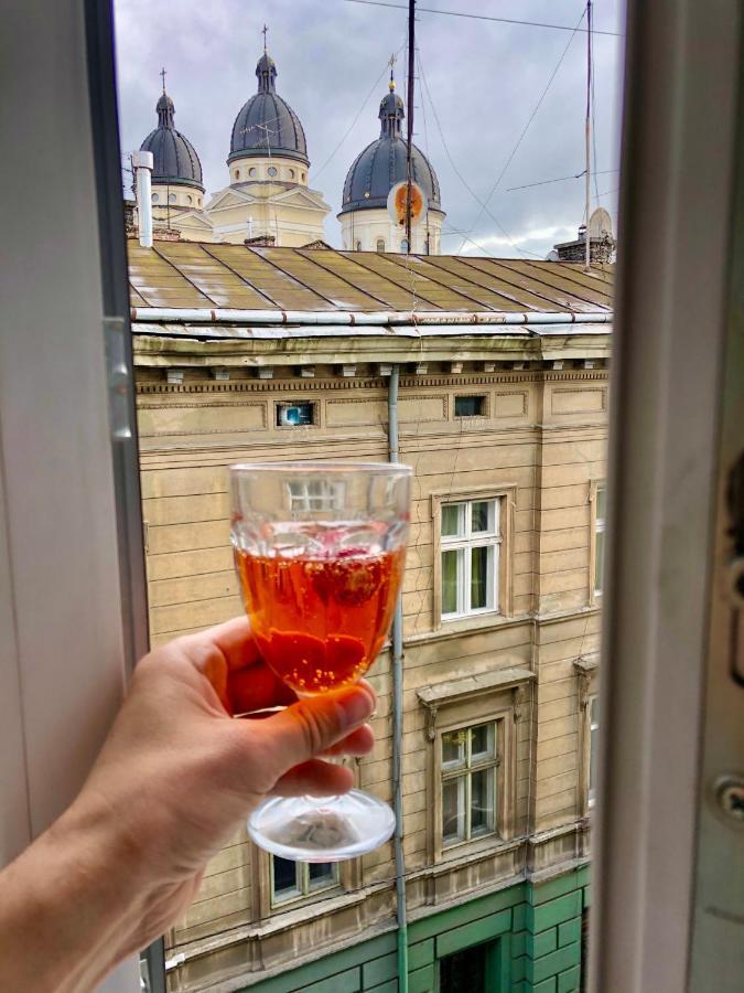 Romantic Apartments - Центр Львова , З Видом На Місто ภายนอก รูปภาพ