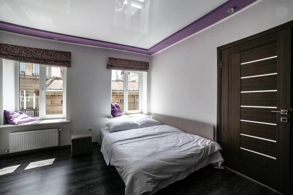 Romantic Apartments - Центр Львова , З Видом На Місто ภายนอก รูปภาพ